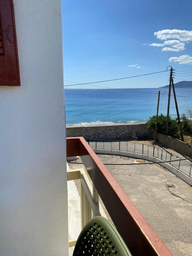Thassa Beach Apartment No1 Leonídion Esterno foto